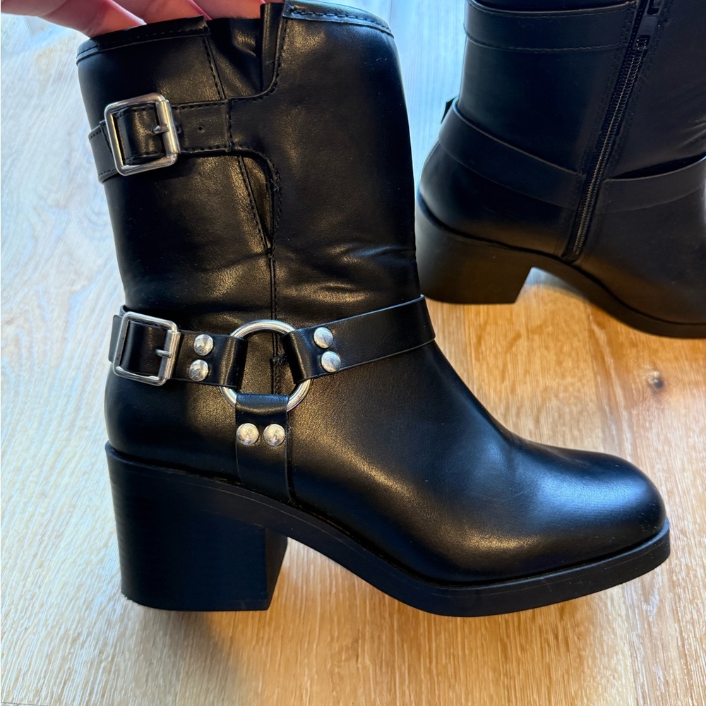 Black Leather Style Ankle Boots Women’s Size 9 - Picture 7 of 11